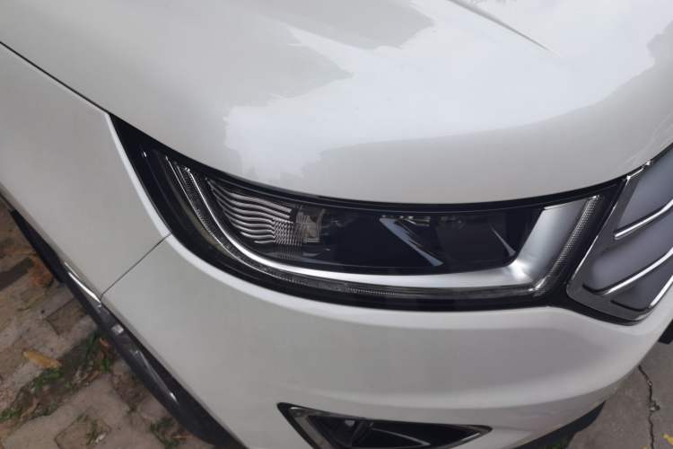 Used Ford Edge 2015 2.0T GTDi 4x4 High-Grade Model
