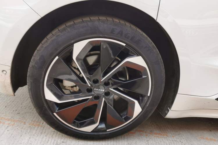 Used Zeekr 001 2022 Ultra-Long Range Dual-Motor YOU Version
