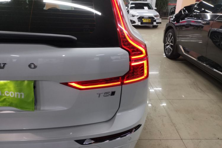 Used Volvo XC60 2021 T5 4x4 Smart Luxury Edition
