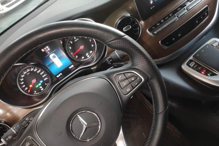 Used Mercedes-Benz V-Class 2021 V 260 L Long-wheelbase Luxury Edition
