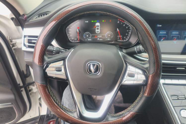 Used Changan CS85 COUPE 2019 2.0T Automatic Version China VI Standard
