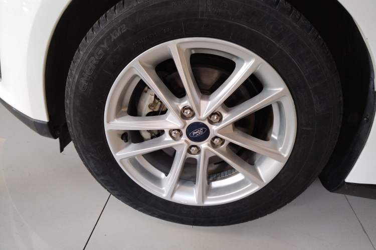 Used Ford Focus 2018 Hatchback Classic EcoBoost 180 Automatic Elite Model
