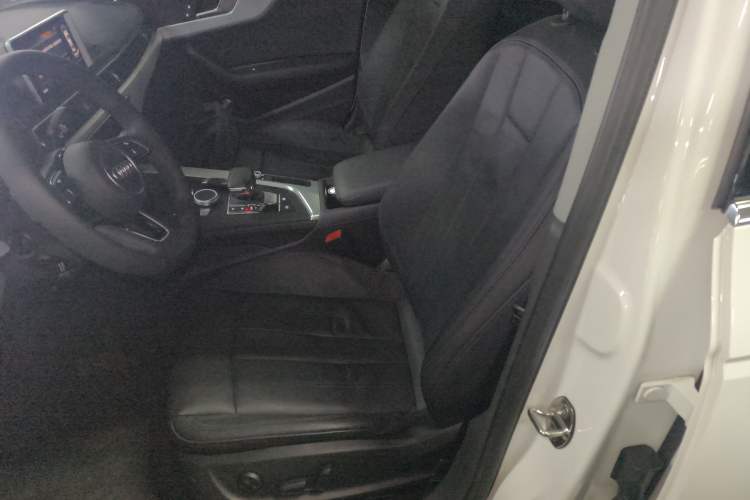 Used Audi A4L 2017 Plus 40 TFSI Fashion Model
