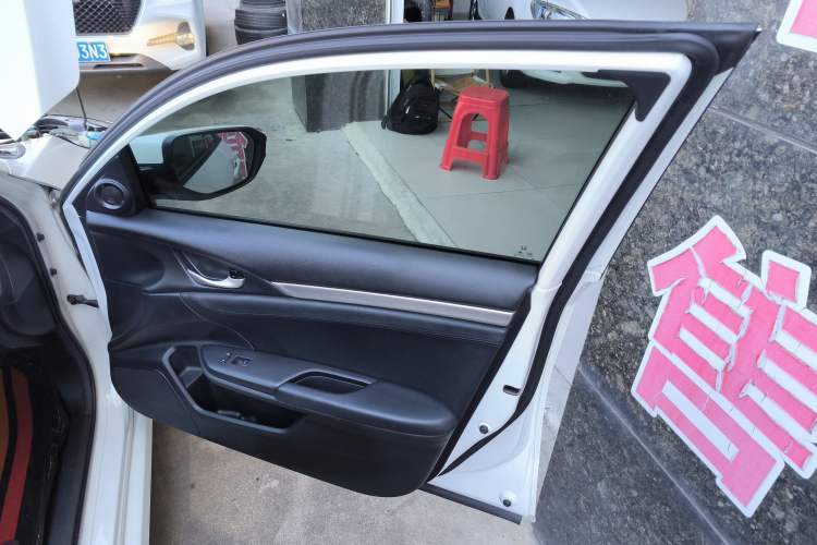 Used Honda Civic 2016 220TURBO CVT Luxury Edition
