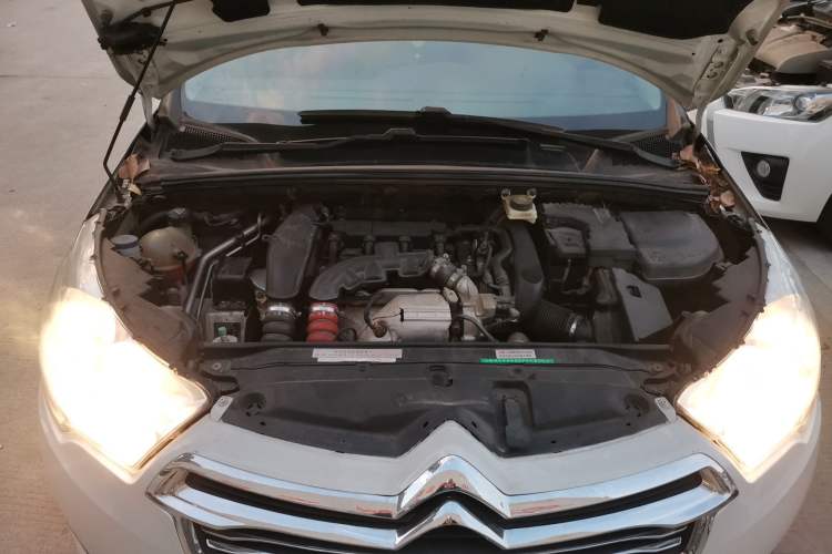 Used Citroen C4L 2014 1.6THP Intelligent Drive Automatic Dynamic Model
