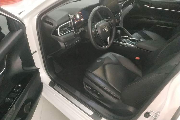 Used Toyota Camry 2021 2.5G Luxury Edition