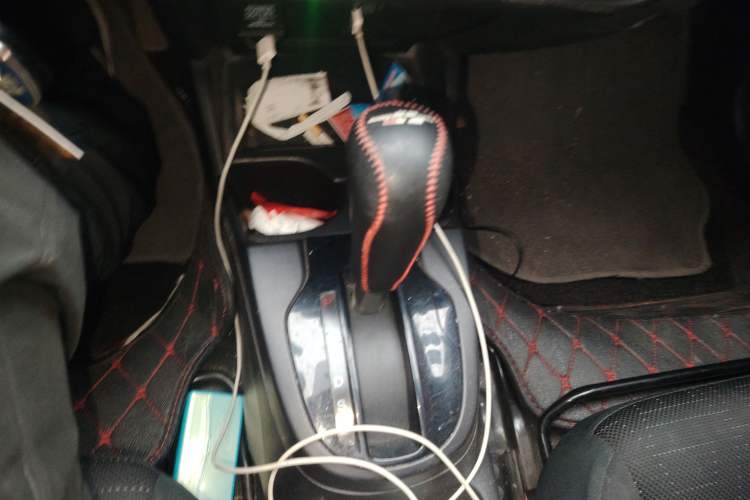 Used Honda Fit 2016 1.5L LXS CVT Comfort Sunroof Version
