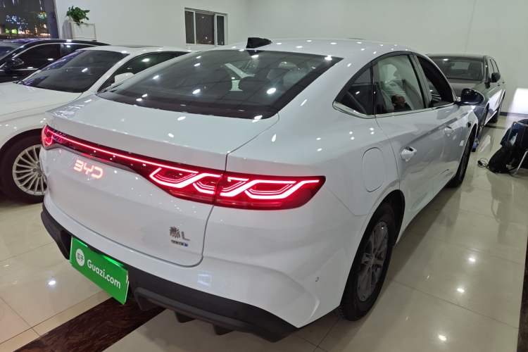 Used BYD Qin L 2025 DM-i Smart Drive 80KM Leading Model
