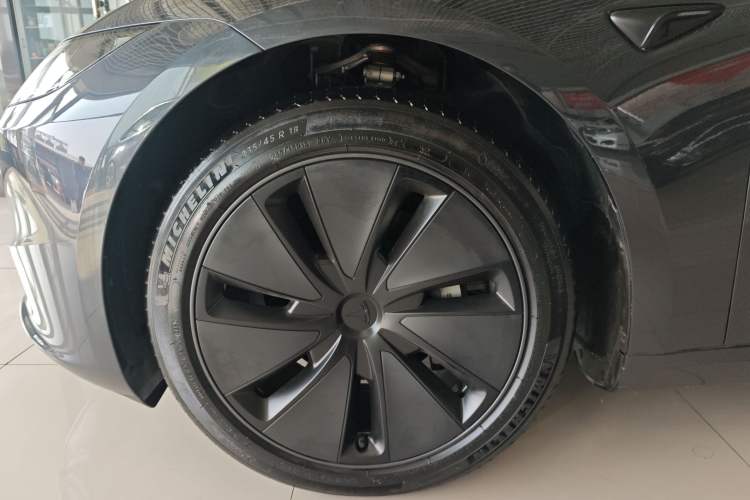 Used Tesla Model 3 2023 Rear-Wheel-Drive Version
