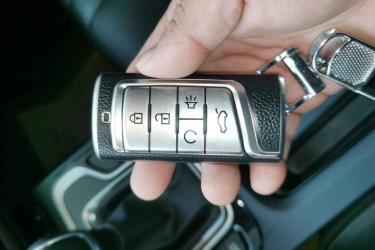 Used GAC Trumpchi M6 2021 PRO 270T Automatic Luxury Edition
