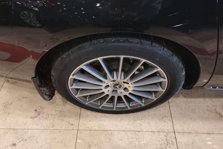 Used Mercedes-Benz E-Class 2021 E 260 L
