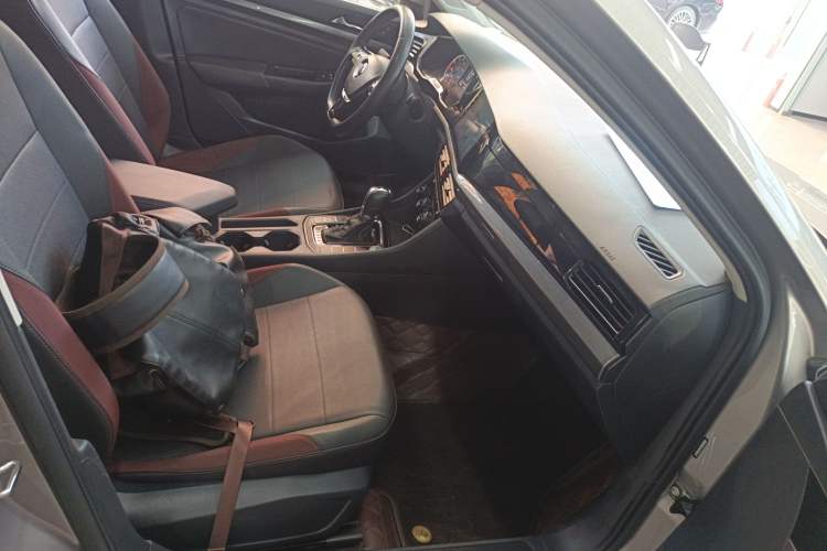 Used Volkswagen Bora 2019 1.5L Automatic Elite Version
