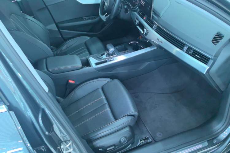 Used Audi A4L 2020 40 TFSI quattro Luxury Dynamic Model