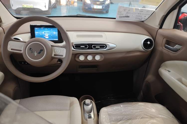 Used Wuling Hongguang MINIEV 2025 Four-Door Version Advanced Edition
