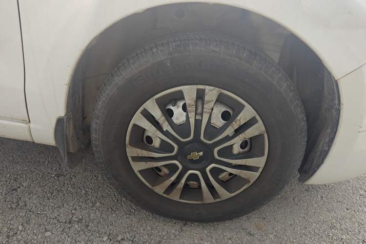 Used Chevrolet Sail 2013 Hatchback 1.2L Manual Warm Edition