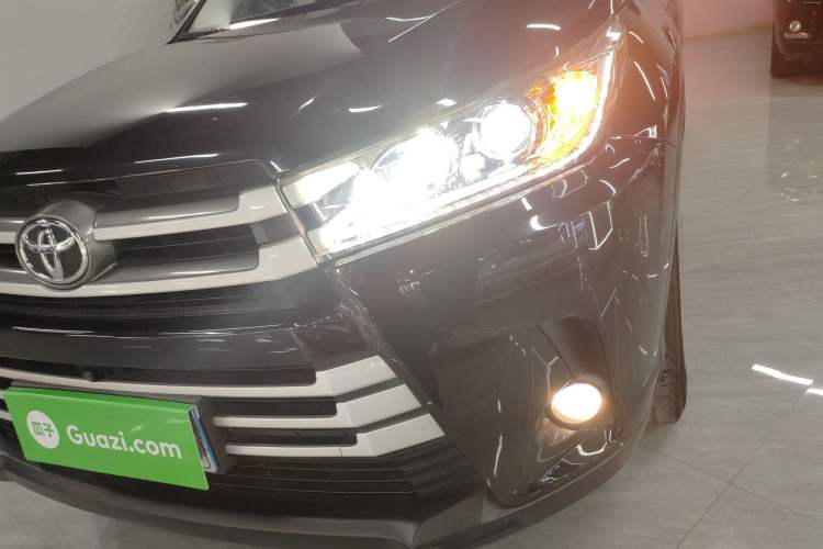 Used Toyota Highlander 2021 2.0T Four-Wheel Drive Elite Edition 7-Seater
