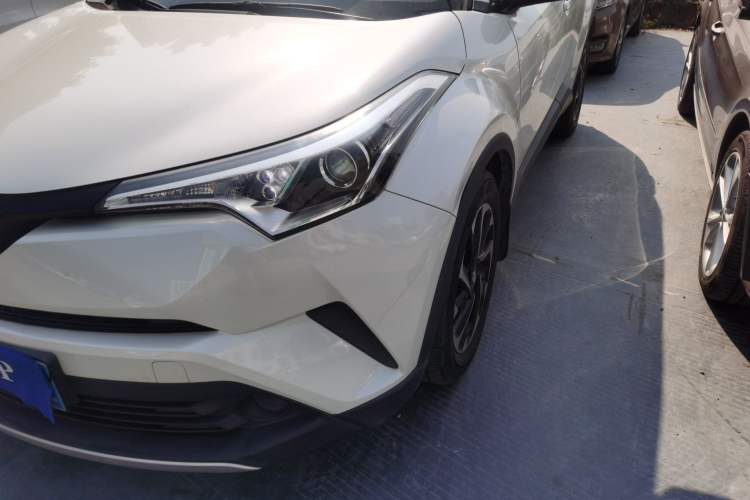 Used Toyota IZOA 2020 2.0L Enjoy Edition
