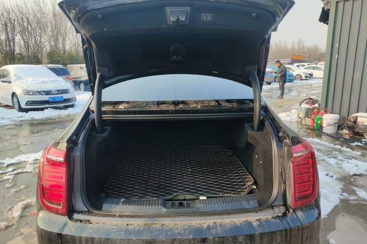 Used Hongqi H9 2022 2.0T Smart Connect Flagship Edition
