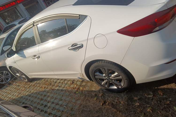 Used Hyundai Elantra 2016 1.4T Dual-Clutch Xuan Dong · Dynamic Version