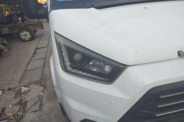 Used JMC Transit 2017 2.8T Commercial Version Short Wheelbase Mid-Roof 6/7/8-Seater JX493
