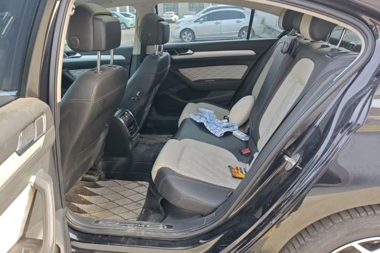 Used Volkswagen Magotan 2023 2 Million Units Commemorative Edition 330TSI DSG Luxury Version