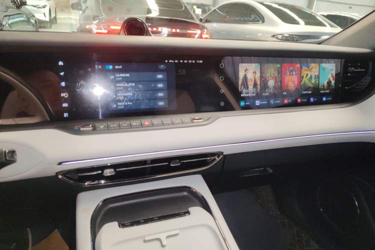 Used VOYAH FREE 2025 318 318 km Rear-Drive Touring Edition