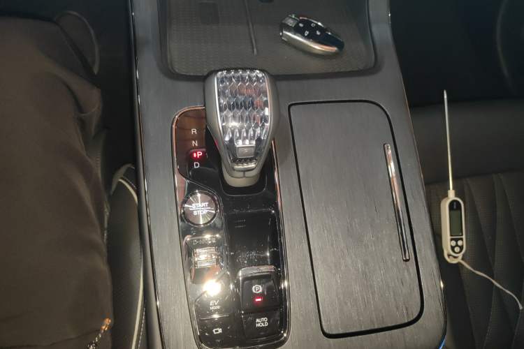 Used GAC Trumpchi GS8 2022 Double-Energy Series 2.0TM Four-Wheel Drive Premium Edition (7 Seats)
