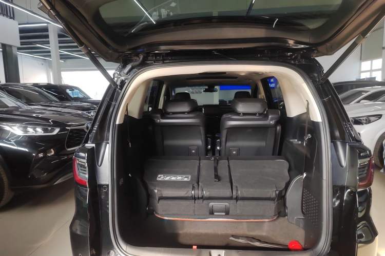 Used Honda Elysion 2022 2.0L eHEV Luxury Edition