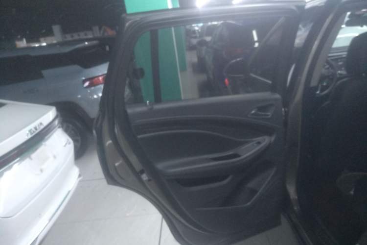 Used Buick Envision 2019 20T Two-Wheel Drive Leading Model China VI Standard
