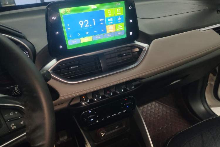 Used Baojun 510 2019 1.5L Manual Enjoyment Model 77kW China VI Emission Standard