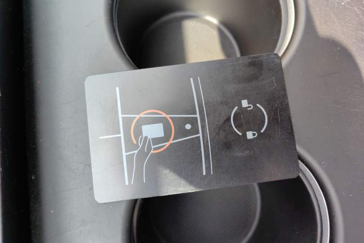 Used Tesla Model 3 2019 Standard Range Rear-Wheel Drive Upgraded Version (60 kWh)
