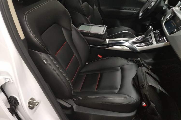 Used Geely Auto Emgrand X7 Sport 2018 1.8TD Automatic Two-Wheel Drive Smart Connect 4G Internet Edition