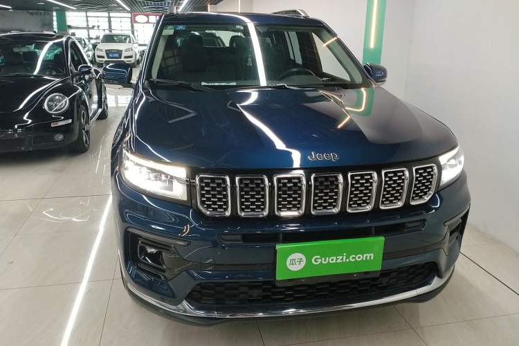 Used  Grand Commander 2022 2.0T Two-Wheel Drive Luxury Version
