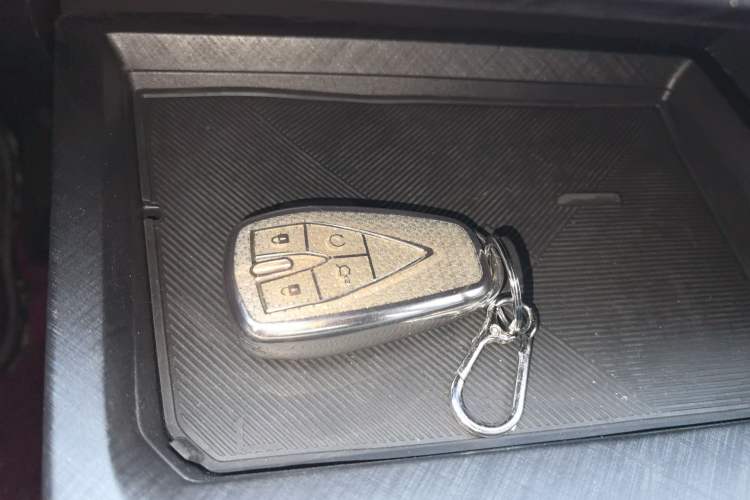 Used Changan UNI-V 2022 1.5T Prestige Version
