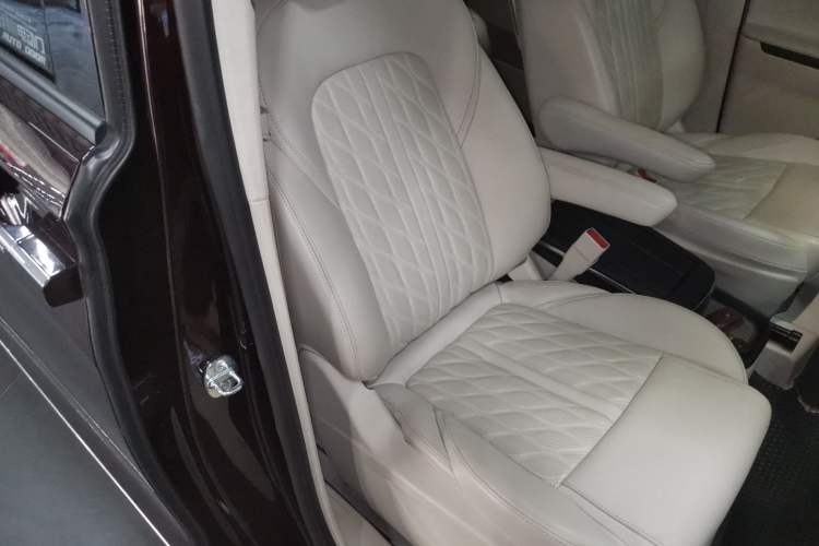 Used Buick GL8 2021 Avenir Aivia Six-Seat Luxury Edition