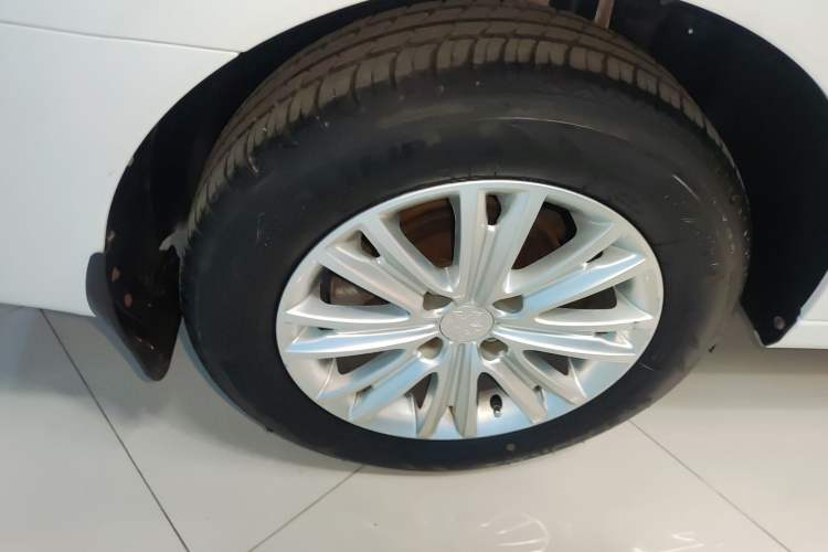 Used Peugeot 301 2016 1.6L Manual Comfort Edition
