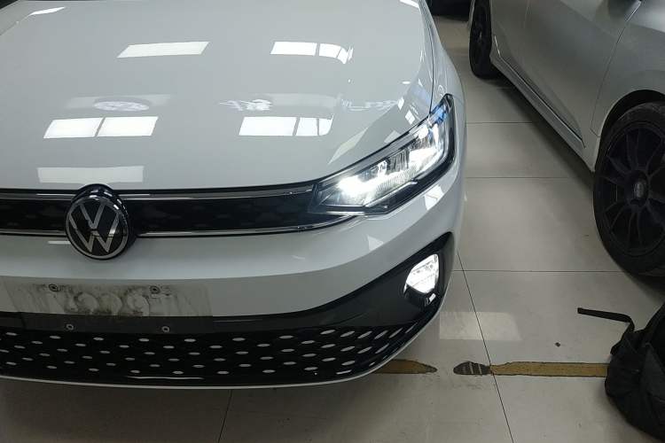 Used Volkswagen Lavida 2023 New Sharp 1.5L Automatic Outstanding New Vision Edition
