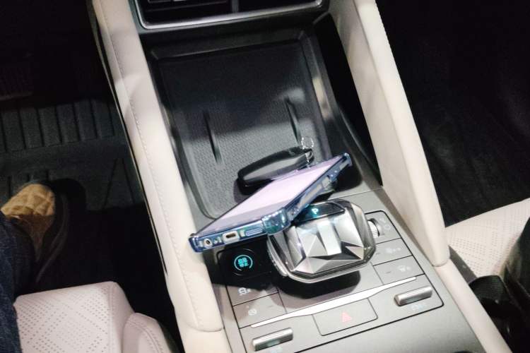 Used BYD Yuan UP 2024 401KM Leading Edition
