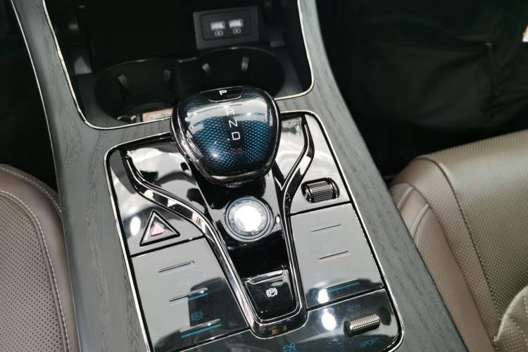 Used BYD Han 2020 EV Four-Wheel Drive High-Performance Flagship Model
