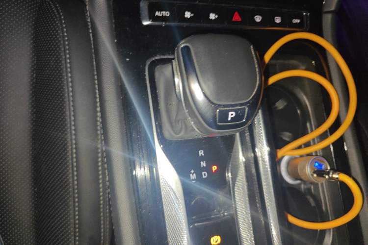 Used Hongqi H5 2023 2.0T Automatic Smart Connect Flagship Edition
