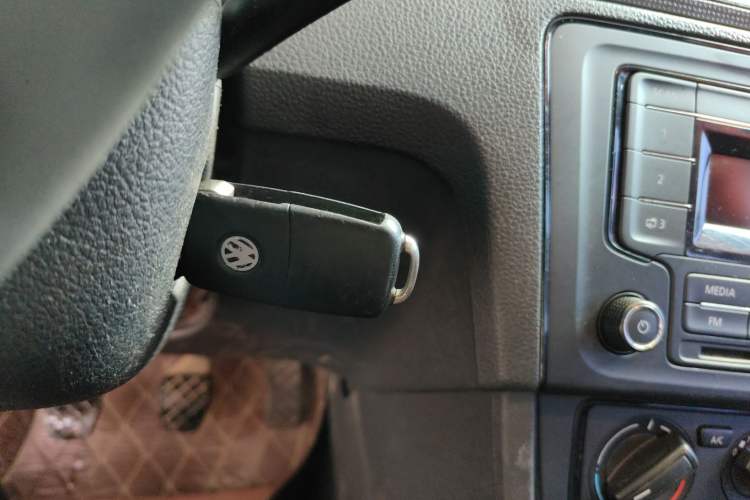 Used Volkswagen Santana 2016 1.4L Manual Fashion Edition
