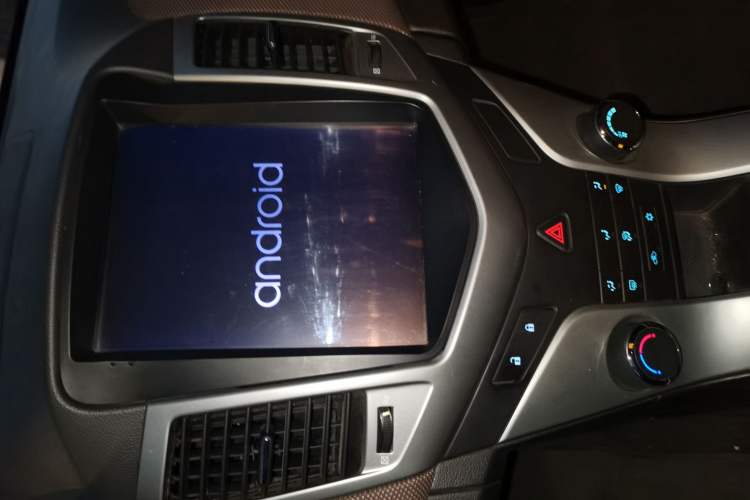 Used Chevrolet Cruze 2015 Hatchback 1.6L Manual Comfort Edition