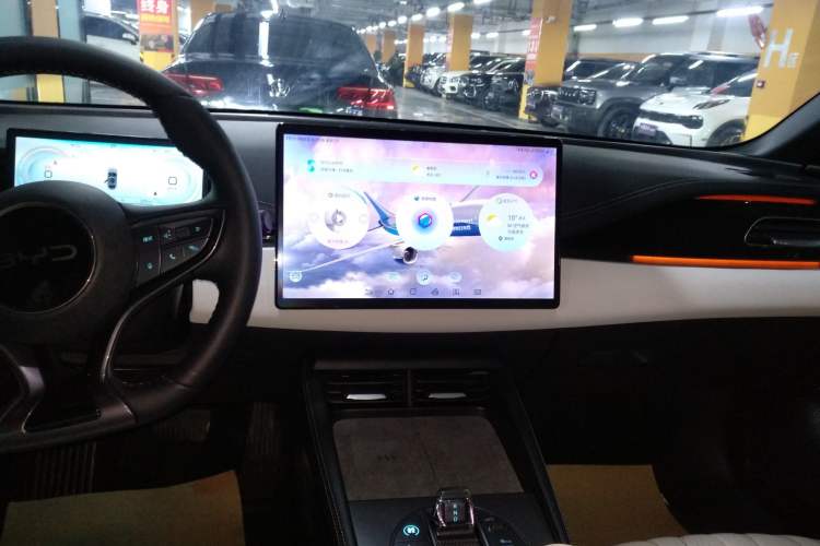 Used BYD Seal 06 New Energy 2024 DM-i 120KM Flagship Model
