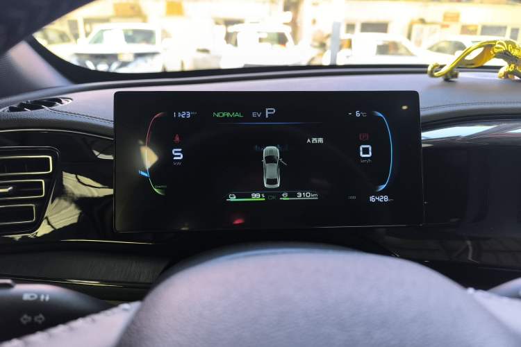 Used BYD Qin PLUS 2024 HONOR Edition DM-i 55KM Leading Model