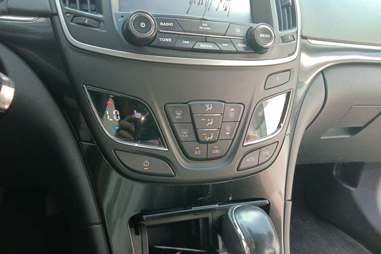 Used Buick Regal 2014 1.6T Fashionable Tech Edition