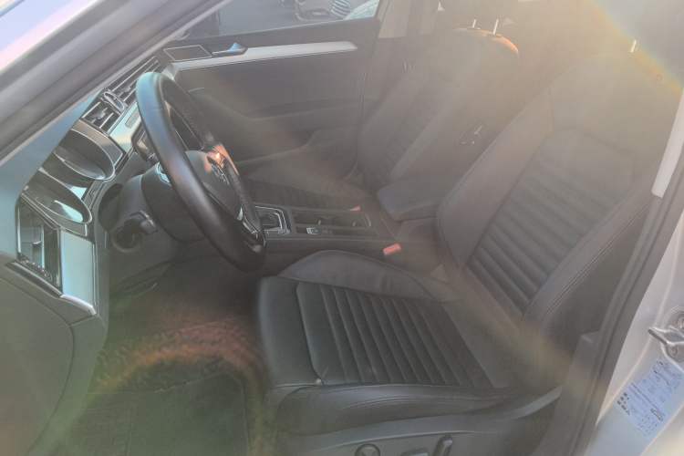 Used Volkswagen Magotan 2018 330TSI DSG Advanced Model
