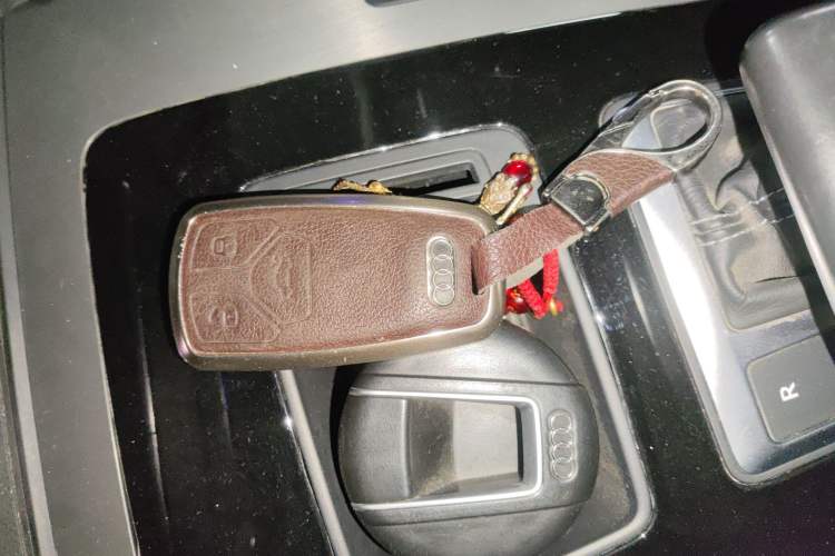 Used Audi Q5L 2021 40 TFSI Fashion Dynamic Model
