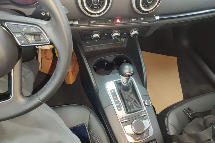 Used Audi A3 2020 Limousine 35 TFSI Fashion Edition China VI Emission Standard
