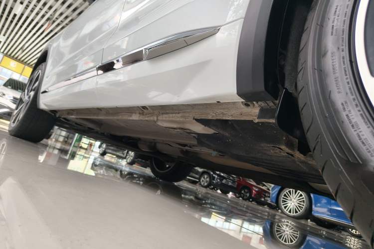 Used Geely Auto Monjaro L 2024 2.0TD High-Power Automatic Two-Wheel Drive Skyline Edition
