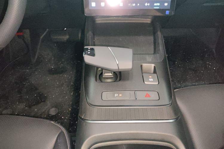 Used Changan Eado 2025 Blue Whale 1.5T 500Bar Prestige Model
